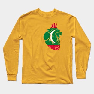 Maldives Flag, Anatomical Heart Design Long Sleeve T-Shirt